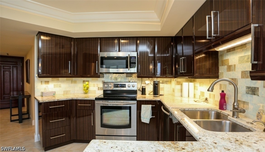 4551 Gulf Shore Boulevard N - Photo 9
