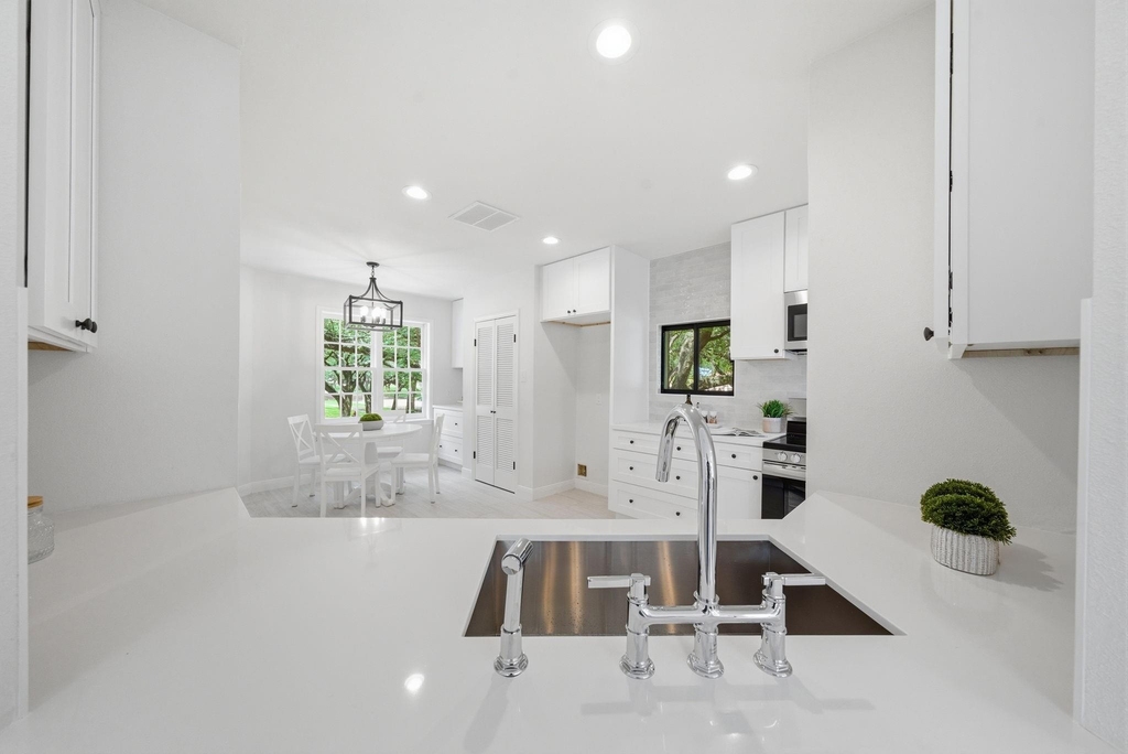 1723 Enterprise Avenue - Photo 15