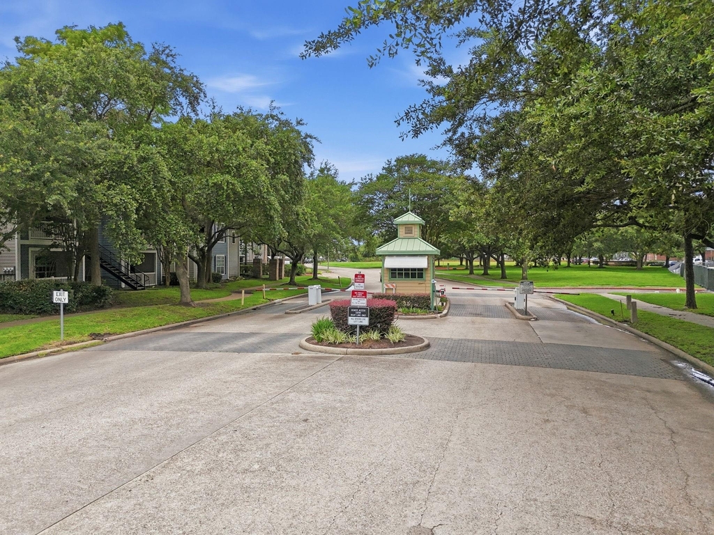 1723 Enterprise Avenue - Photo 33