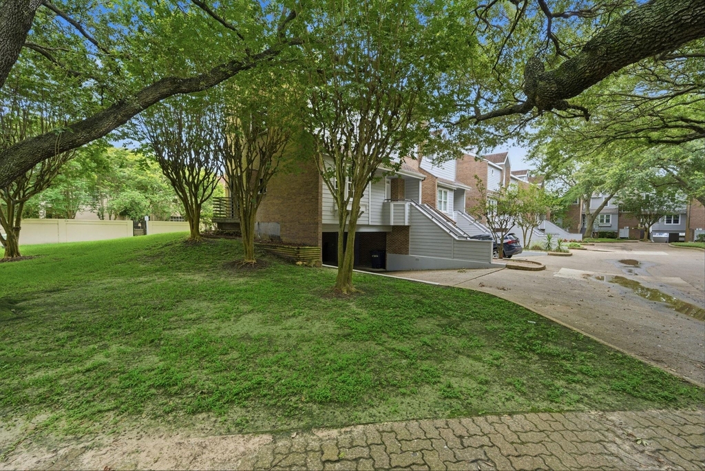 1723 Enterprise Avenue - Photo 30