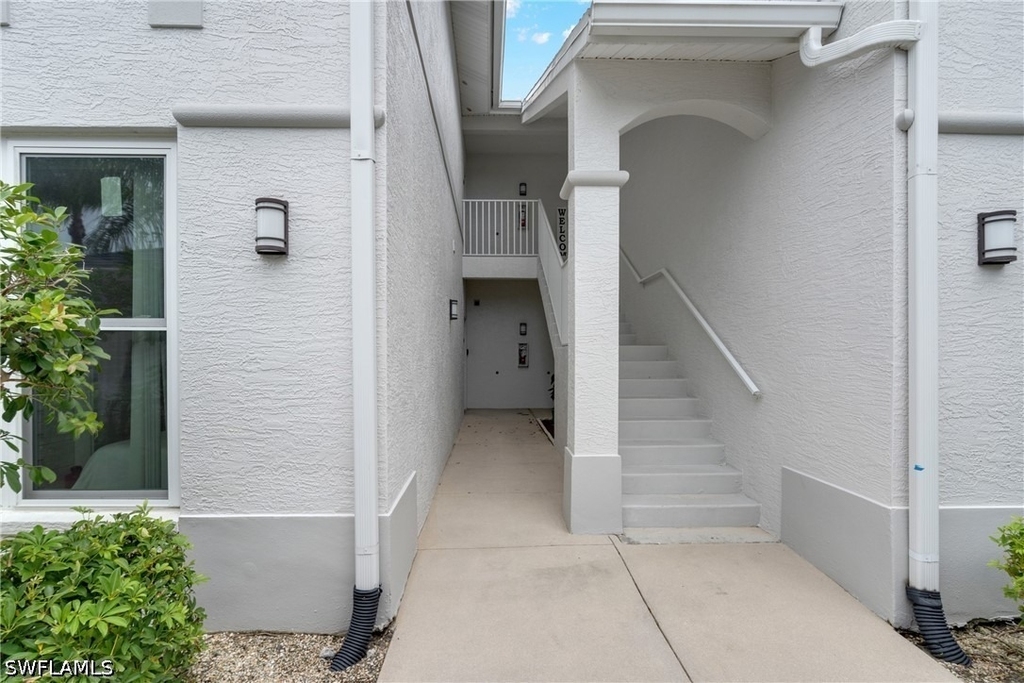 1320 Charleston Square Drive - Photo 4