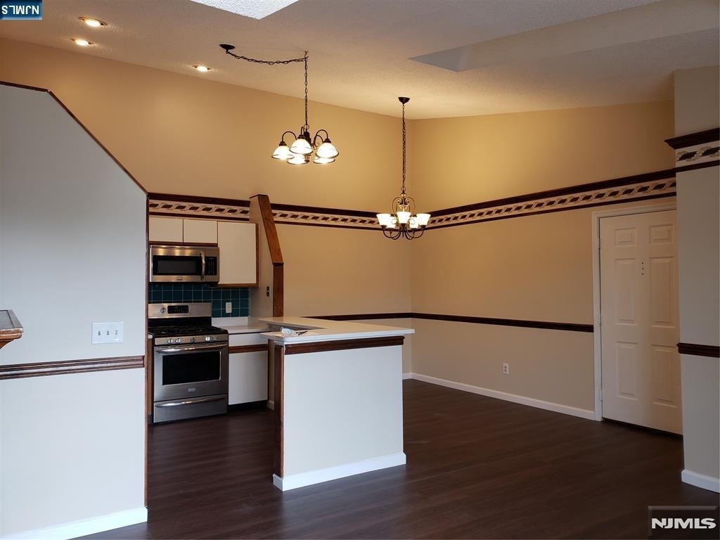 877 Juniper - Photo 3