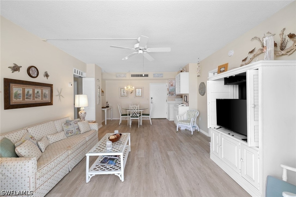140 Seaview Court - Photo 4