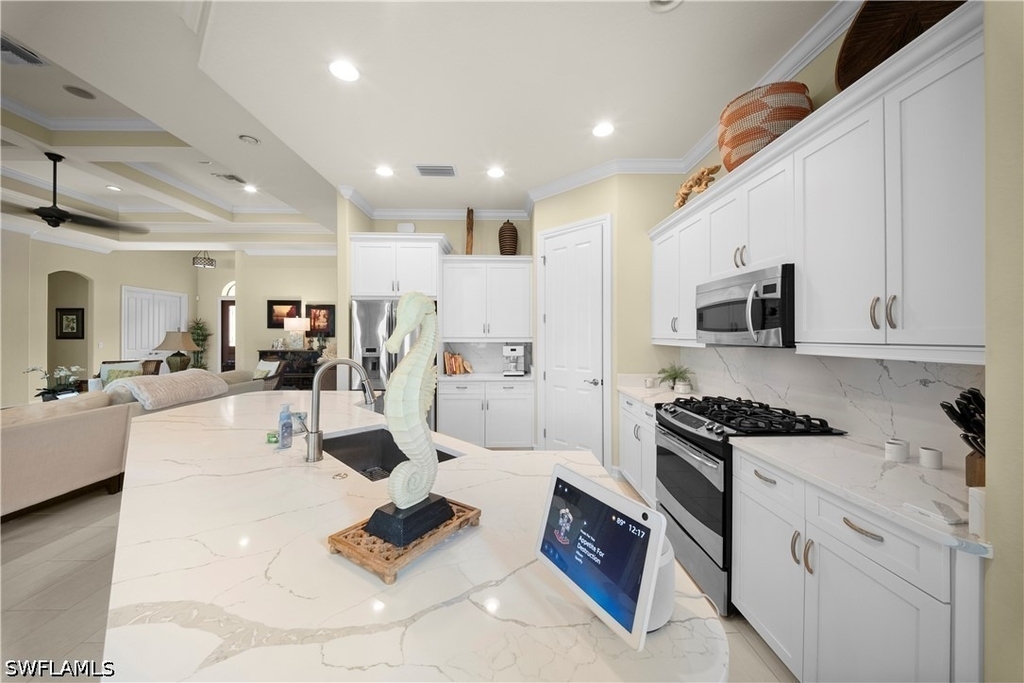 6315 Serano Way - Photo 7