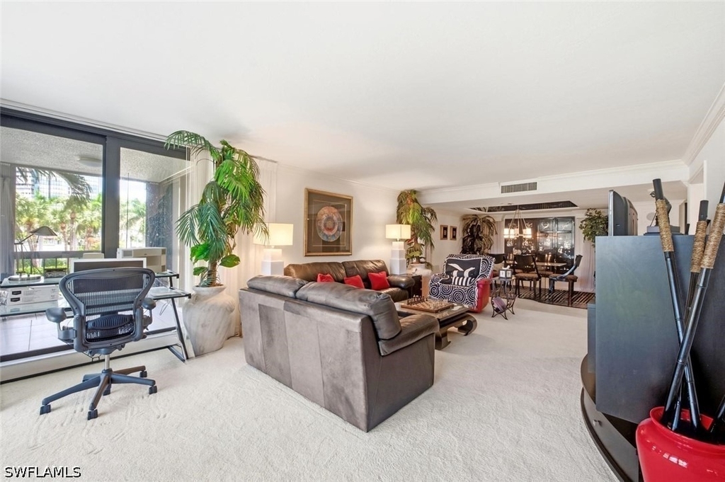 4551 Gulf Shore Boulevard N - Photo 4