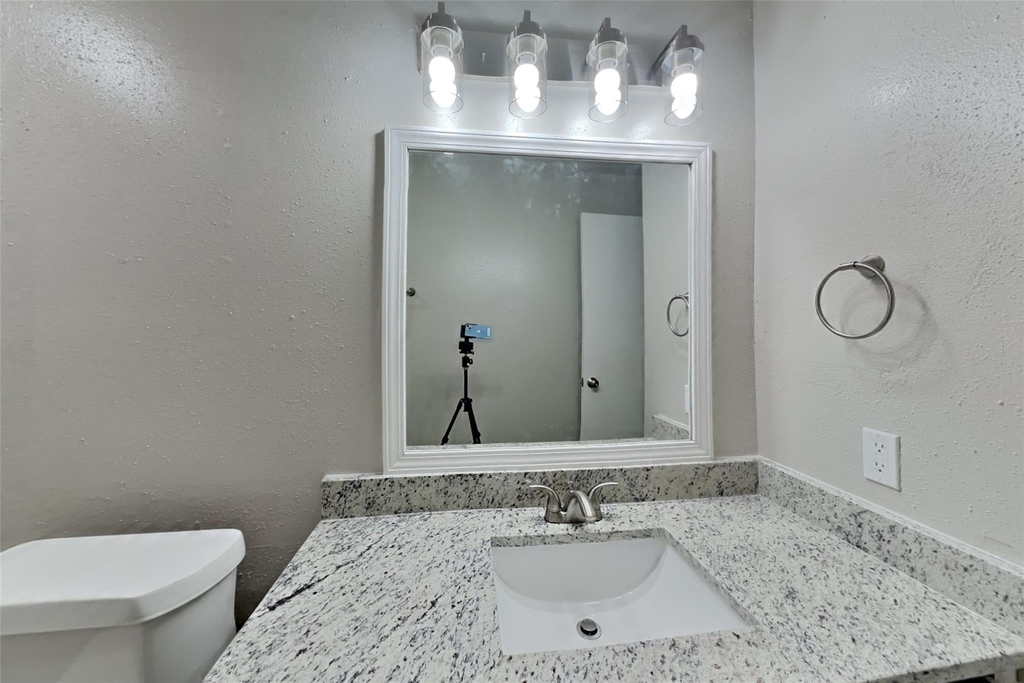 5306 Hazelgrove Drive - Photo 14