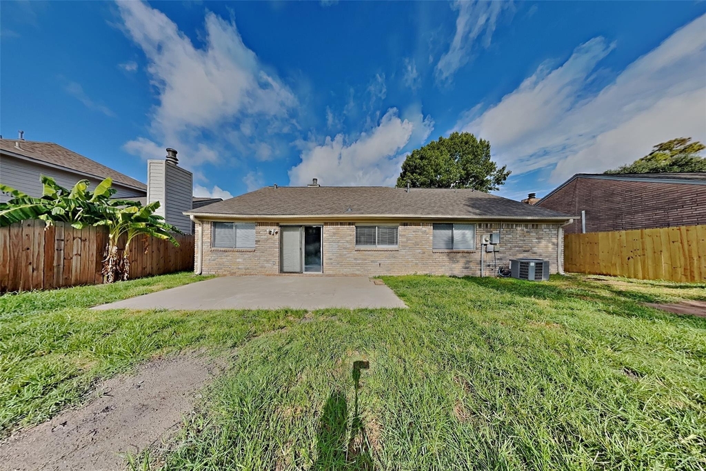 5306 Hazelgrove Drive - Photo 16