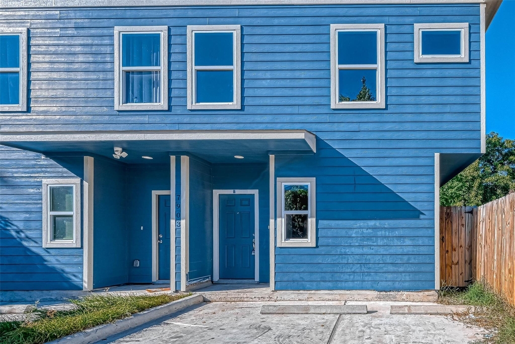 7903 Moon Beam Street - Photo 1