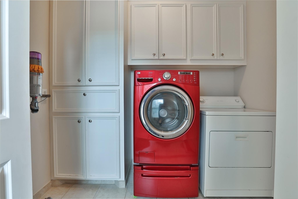 826 E 29th Street - Photo 24