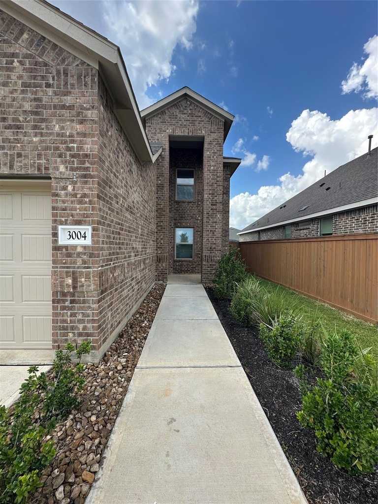3004 Courtney Coral Ln - Photo 1