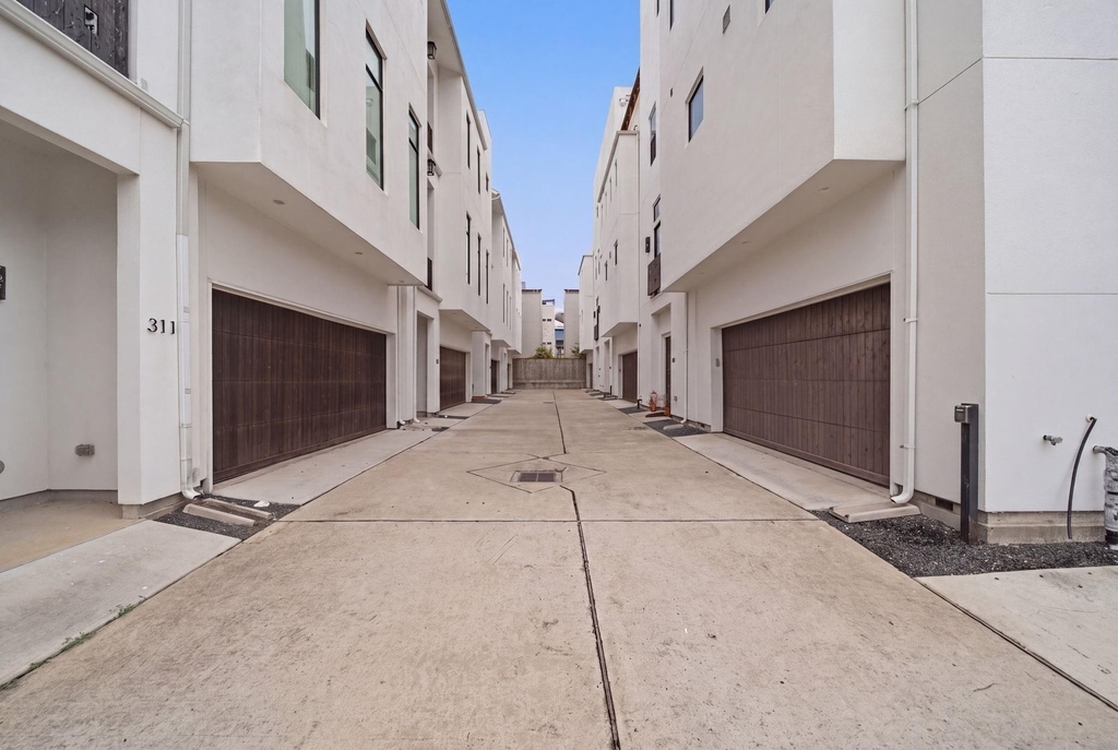 327 E 2nd Street - Photo 2