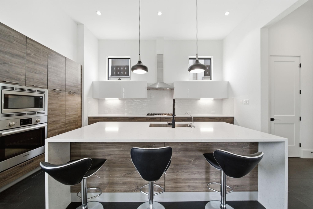 327 E 2nd Street - Photo 15