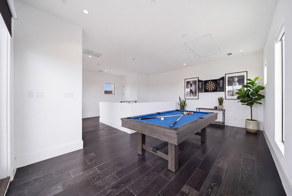 327 E 2nd Street - Photo 37