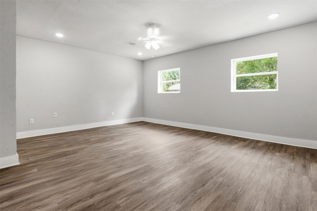 4767 Beechaven St - Photo 11