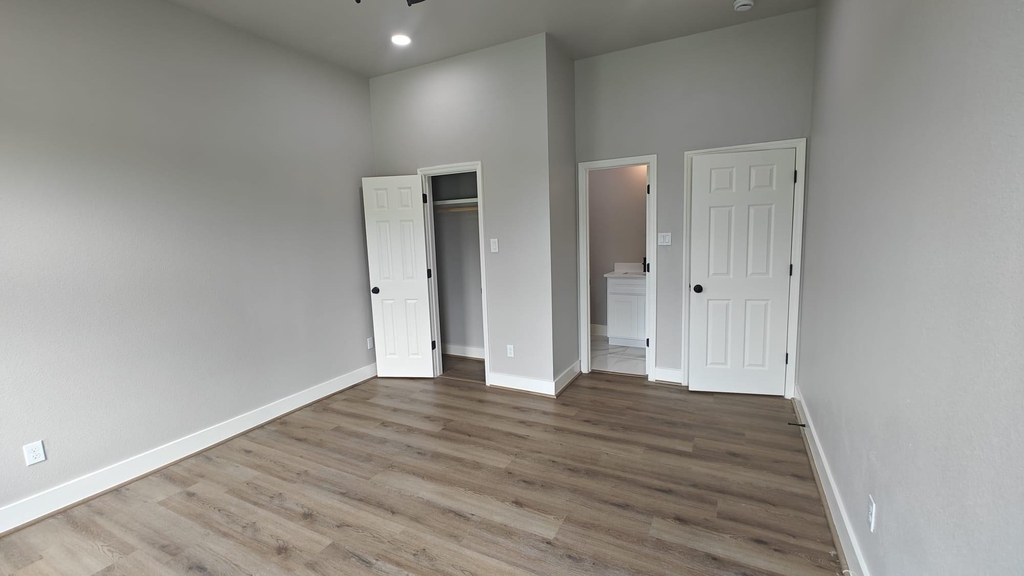 504 Center Street - Photo 18