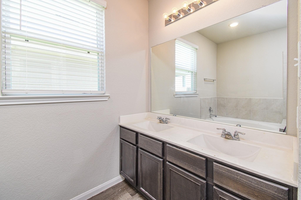 23610 Goodfellow Drive - Photo 14