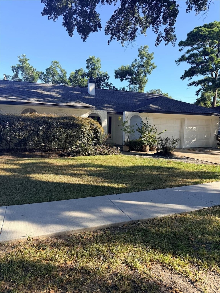 4818 Elmbrook Drive - Photo 0