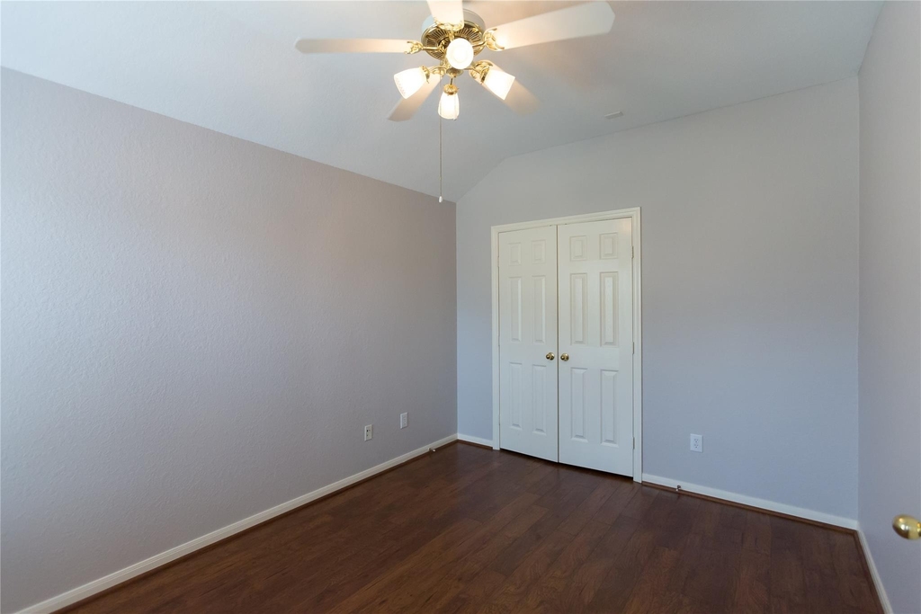 7907 Glenn Cliff Drive - Photo 15
