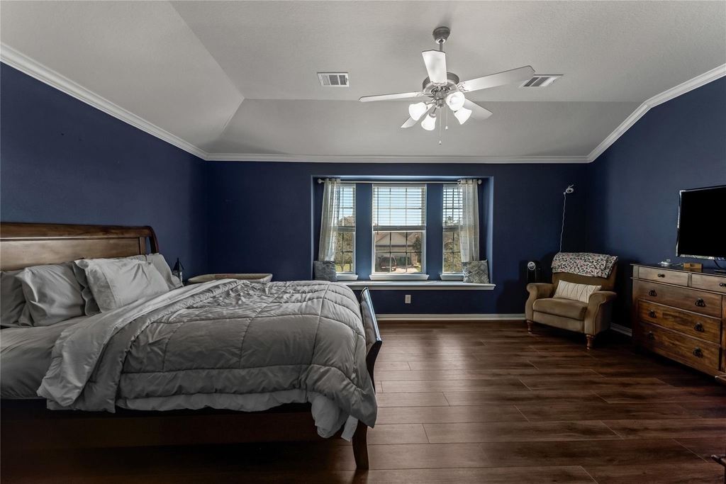 512 Forest Village Circle - Photo 21