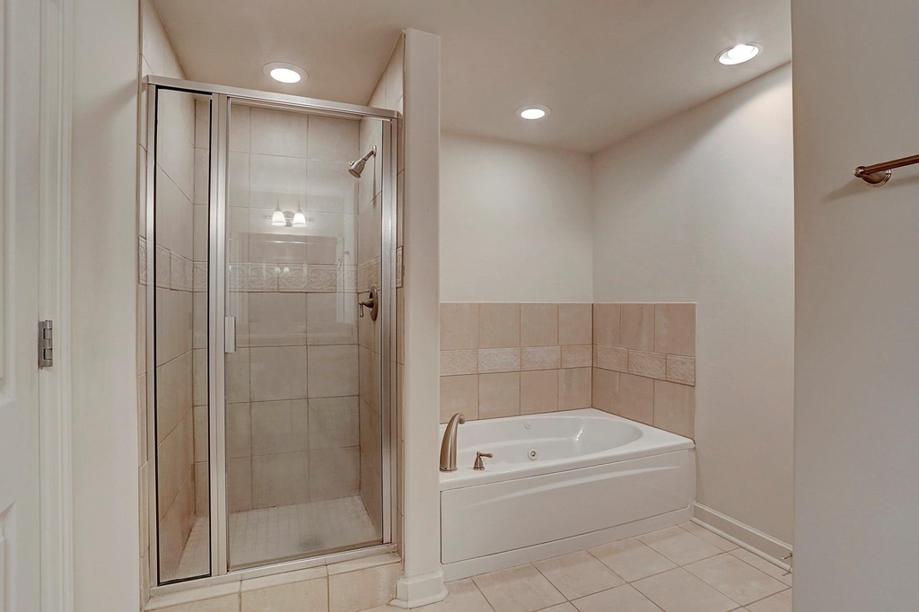 914 Main St Street - Photo 5