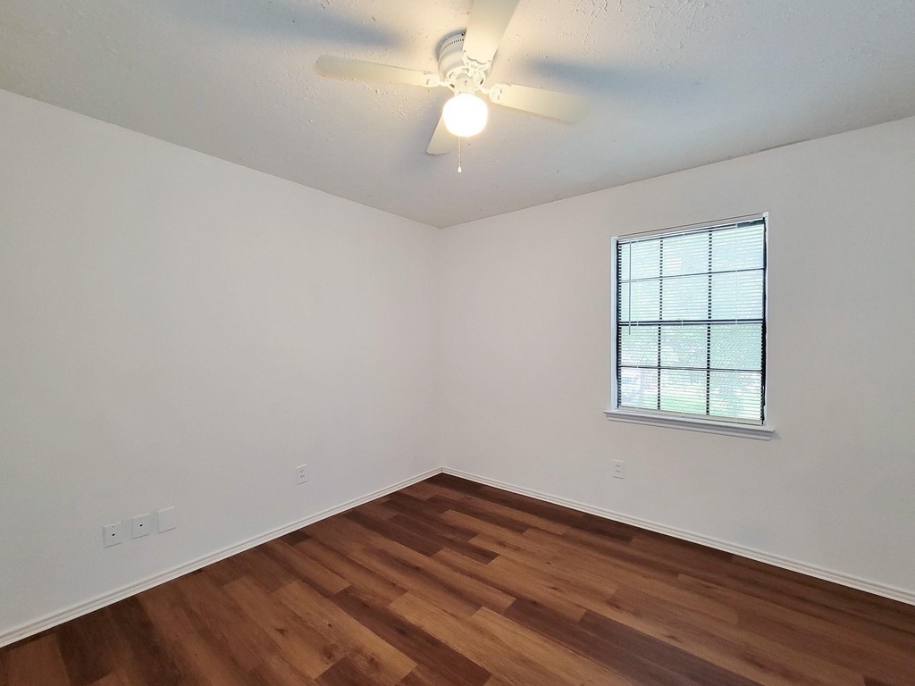2030 Creek Valley Lane - Photo 36