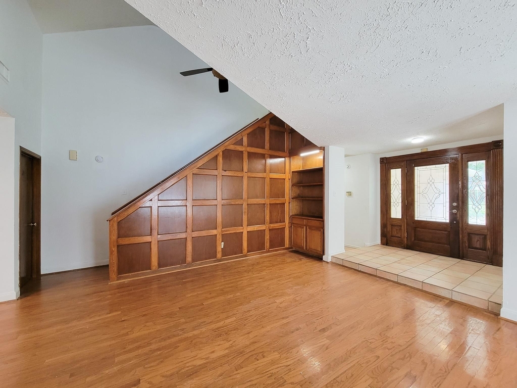 2030 Creek Valley Lane - Photo 12