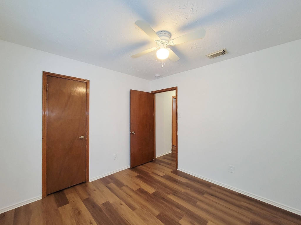 2030 Creek Valley Lane - Photo 37