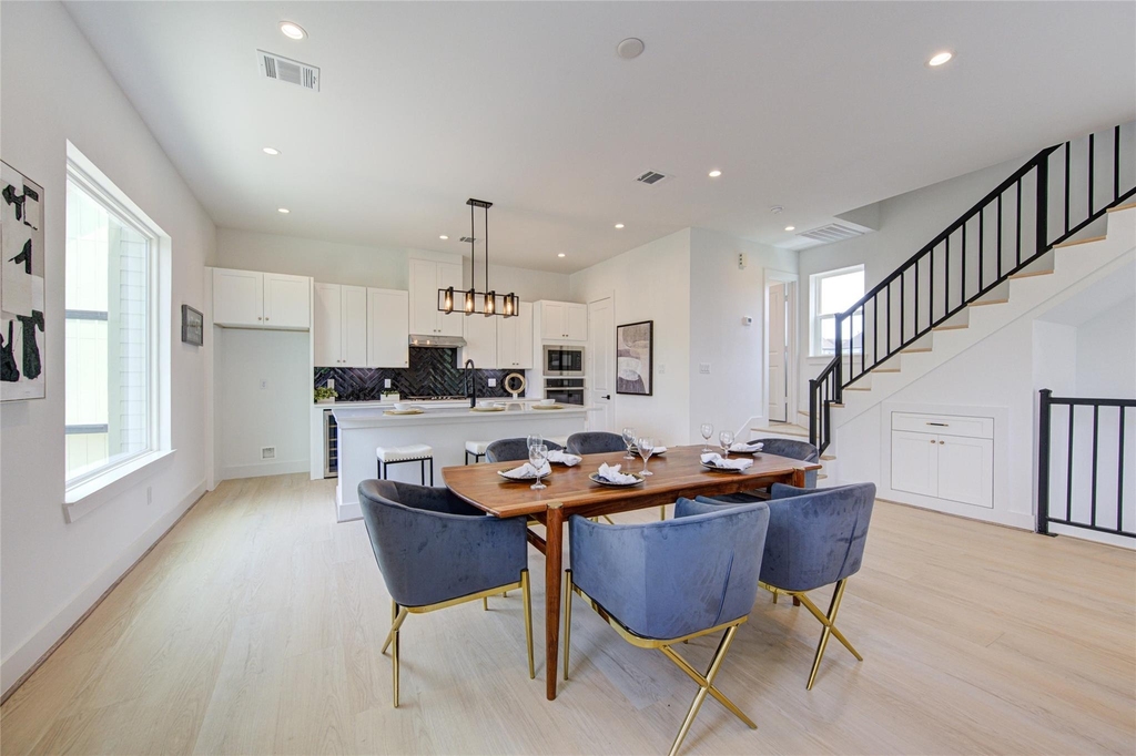2310 Reinerman Street - Photo 27