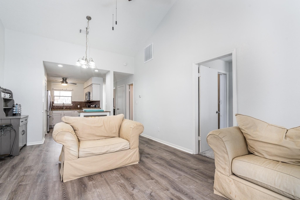 203 Lakeview Terrace - Photo 14
