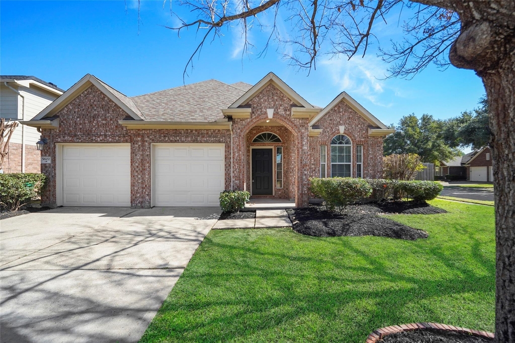 5602 Beaver Pass Lane - Photo 0