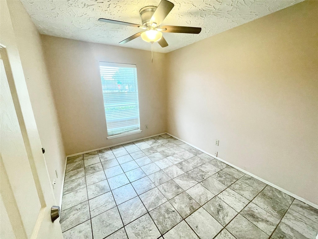 503 Penwood Court - Photo 17