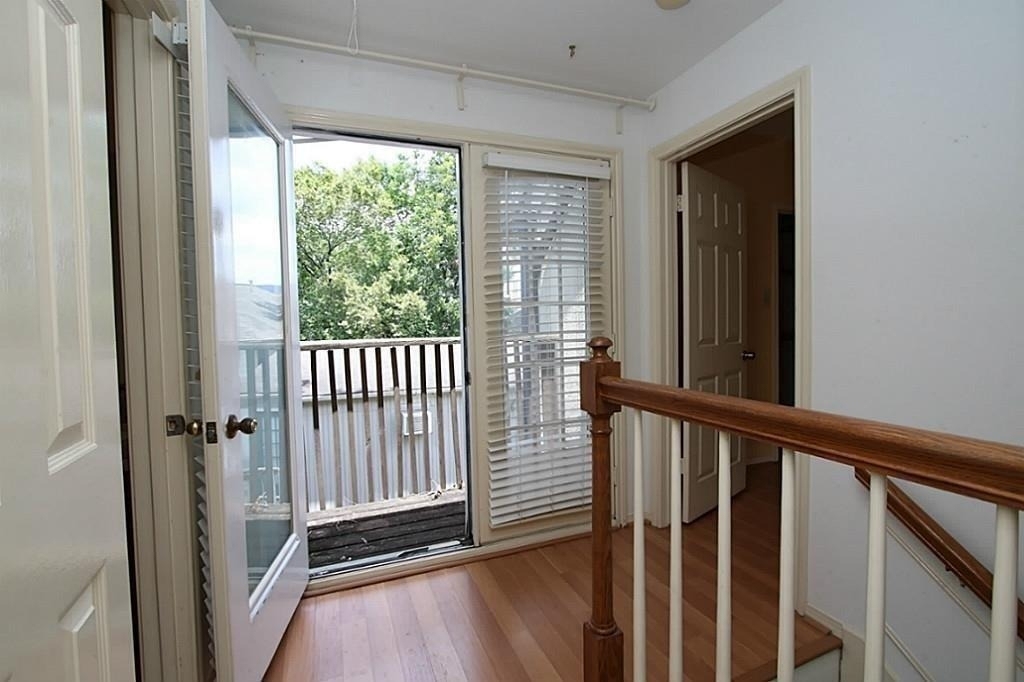 814 Knox Street - Photo 14