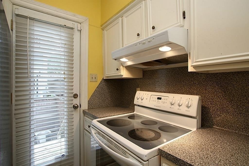 814 Knox Street - Photo 10