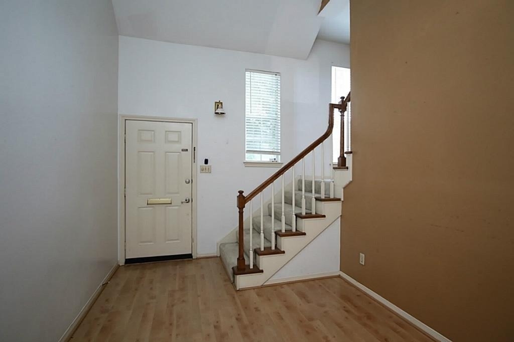 814 Knox Street - Photo 7