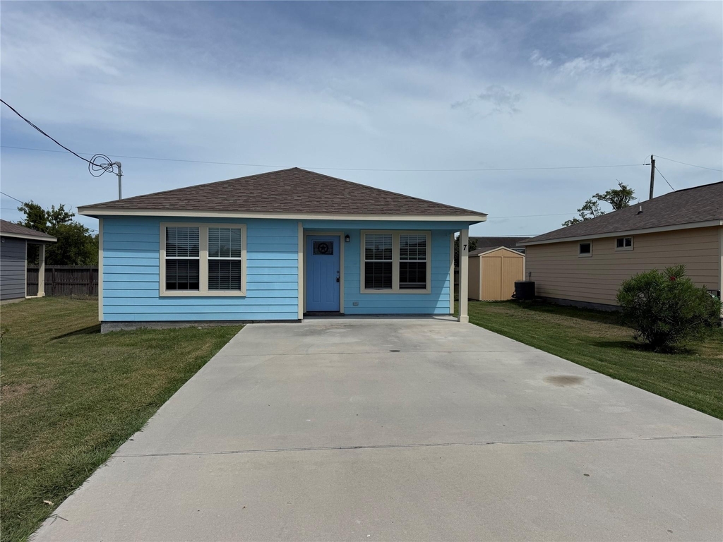 2724 Avenue D - Photo 1