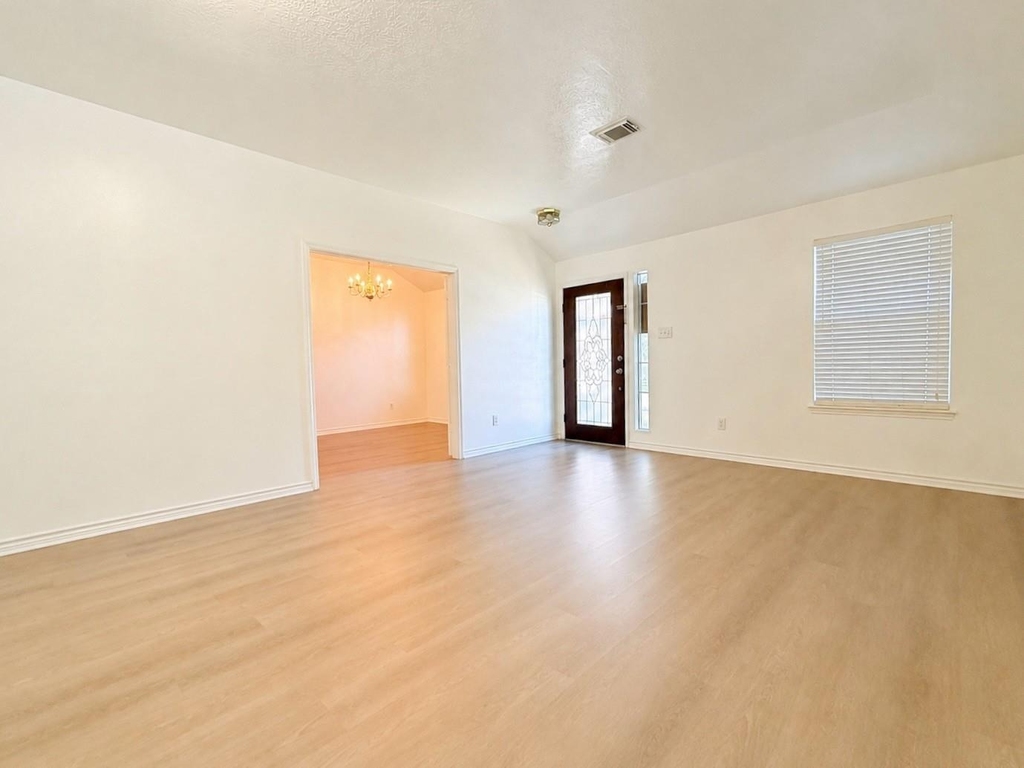 14815 Stocklin Court - Photo 15