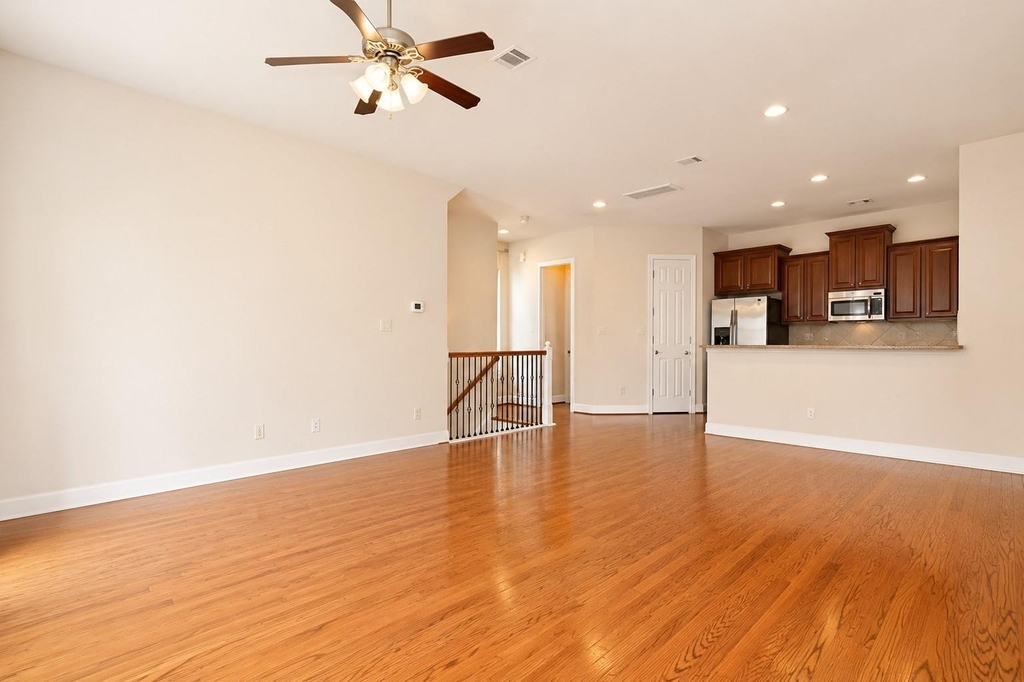 5324 Nett Street - Photo 7