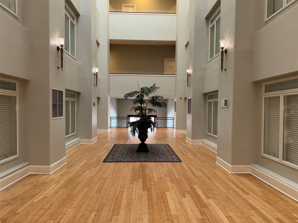 2208 Post Office Street - Photo 6