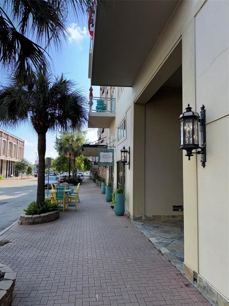 2208 Post Office Street - Photo 3