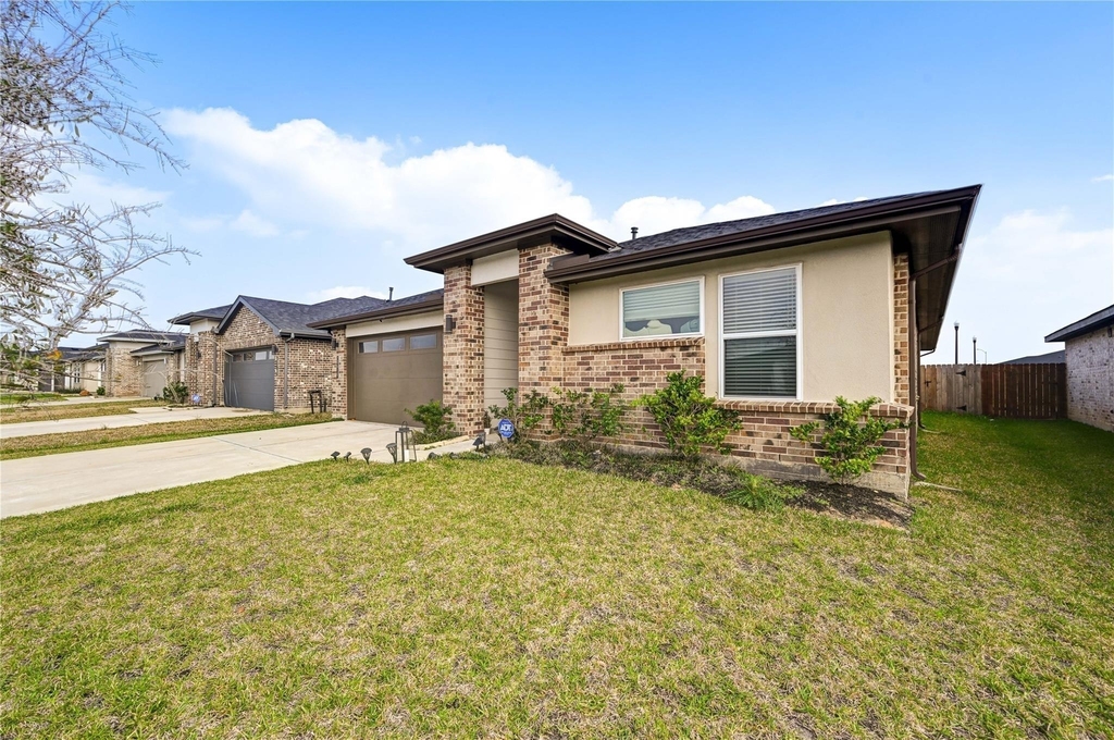 29919 Reagans Ranch Drive - Photo 0