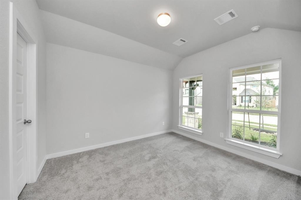 12022 Maple Oak Drive - Photo 5