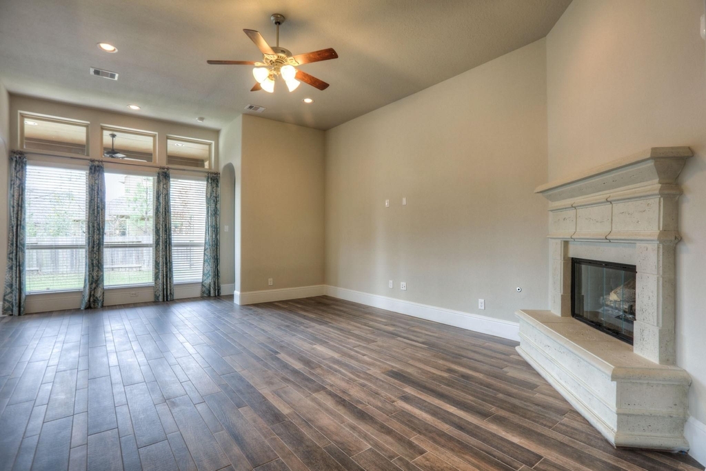 19 Cohasset Place - Photo 10