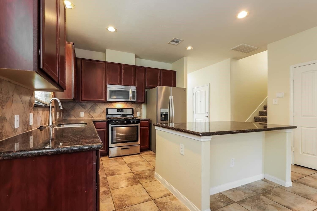 30631 Gardenia Trace Drive - Photo 6