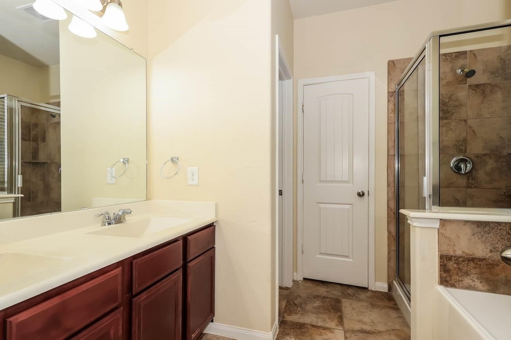 30631 Gardenia Trace Drive - Photo 10