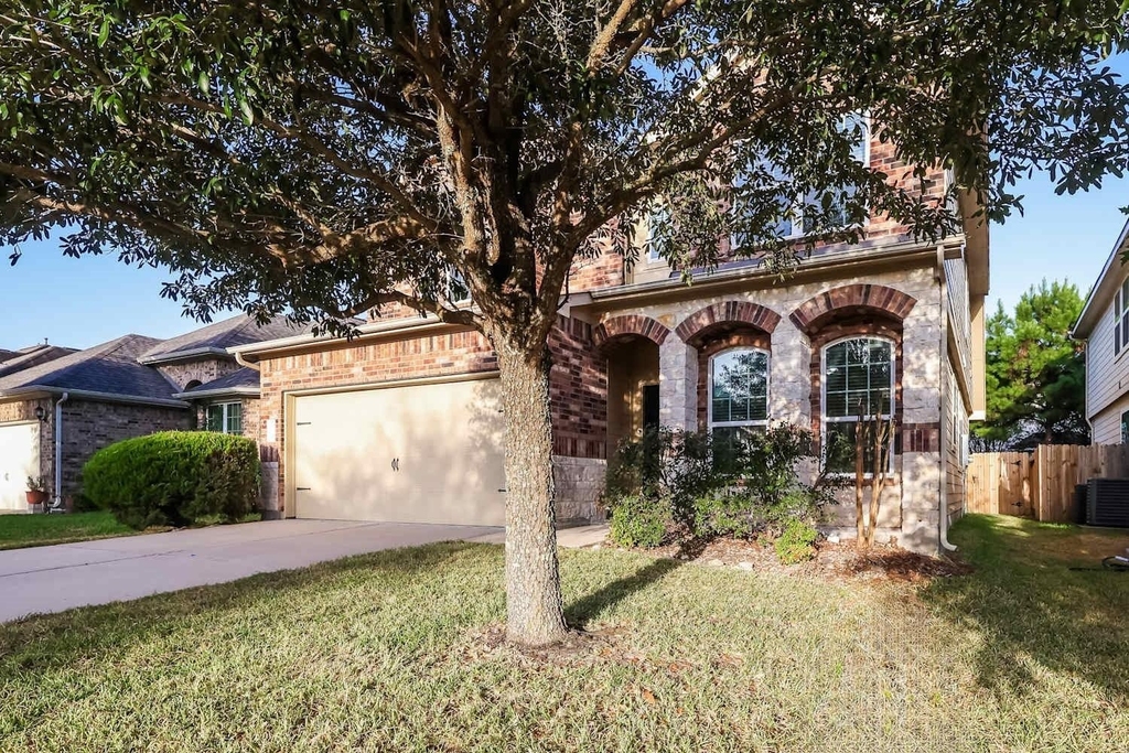 30631 Gardenia Trace Drive - Photo 1