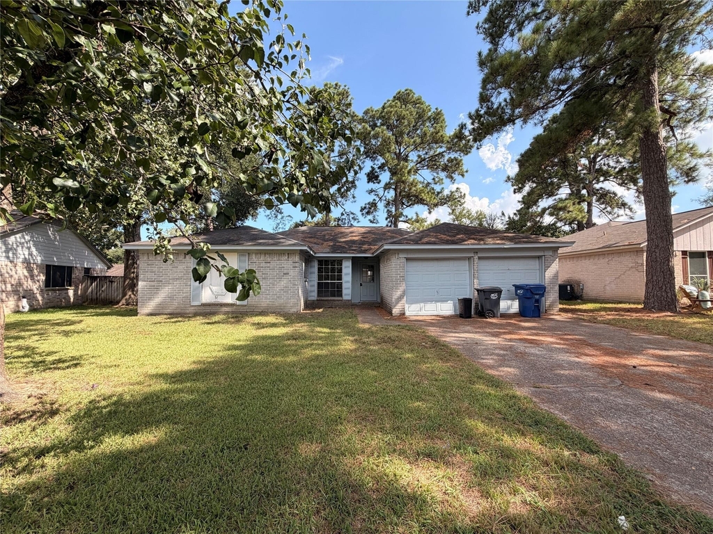 6915 Ten Curves Road - Photo 0