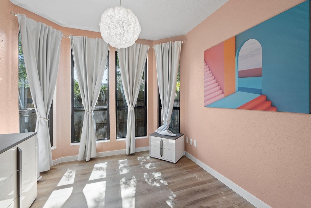 1881 Bering Drive - Photo 4