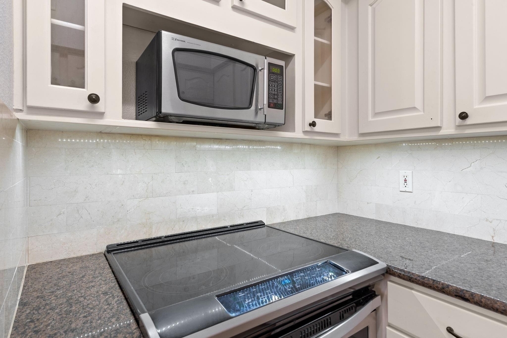 1881 Bering Drive - Photo 9