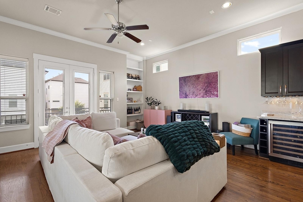 1623 W 23rd Street - Photo 10