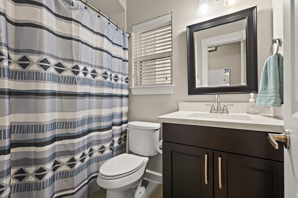 1623 W 23rd Street - Photo 3